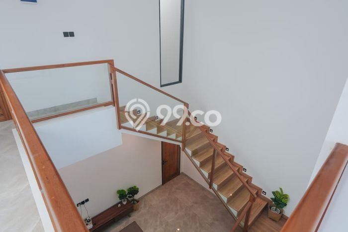 For Sale! Luxury House LT 180m2 Desain Modern di BSD Taman Crysant For Sale! Luxury House LT 180m2 Desain Modern di BSD Taman Crysant