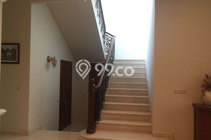 Best Deal Hunian Mewah Ideal dan Luas di Menteng, Jakarta Pusat Best Deal Hunian Mewah Ideal dan Luas di Menteng, Jakarta Pusat