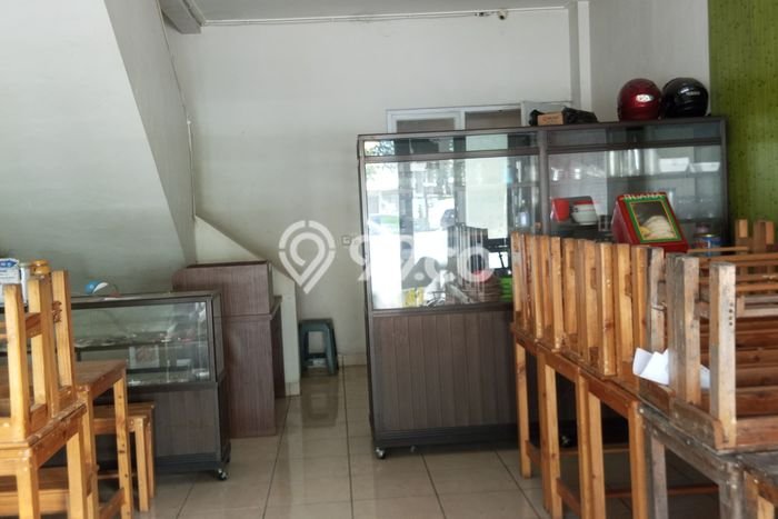 Disewakan Ruko komersial di Parung Panjang luas bangunan 90m2 Disewakan Ruko komersial di Parung Panjang luas bangunan 90m2