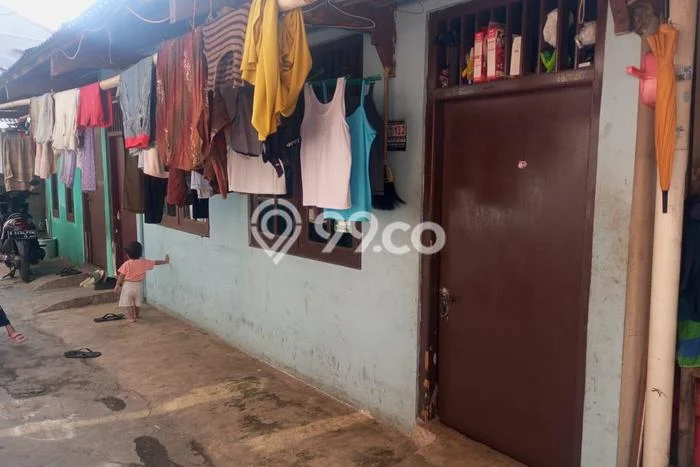 Dijual Segera Kost 4 Kamar, 4 Kamar Mandi di Ciputat Timur, Tangerang Selatan, Luas 126m2 Dijual Segera Kost 4 Kamar, 4 Kamar Mandi di Ciputat Timur, Tangerang Selatan, Luas 126m2