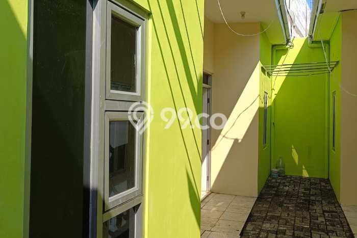 Kost Dijual Lokasi Ciputat, Tangerang Selatan, 4 KT, 4 KM, 101m2 Kost Dijual Lokasi Ciputat, Tangerang Selatan, 4 KT, 4 KM, 101m2