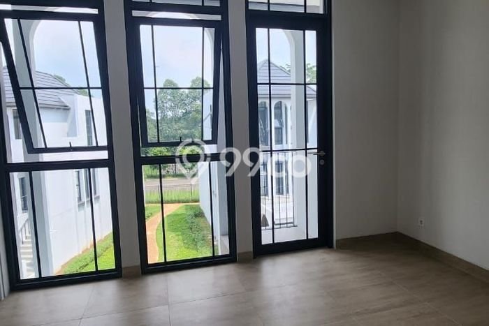 Hunian Elit LB 165m2 Siap Huni Desain Elegan di BSD Green Wich, Tangerang Hunian Elit LB 165m2 Siap Huni Desain Elegan di BSD Green Wich, Tangerang