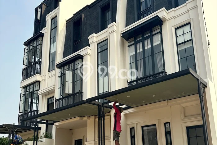 Dijual Rumah Eksklusif 3 KT di Duta Garden, Jakarta Barat Dijual Rumah Eksklusif 3 KT di Duta Garden, Jakarta Barat