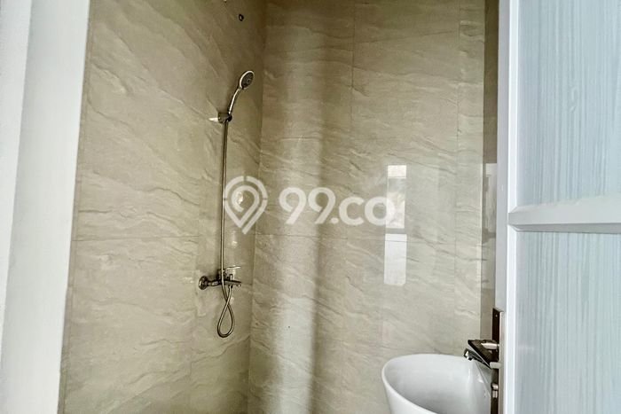 Jual Rumah Eksklusif 4 KT di BSD Nusaloka, Tangerang Jual Rumah Eksklusif 4 KT di BSD Nusaloka, Tangerang