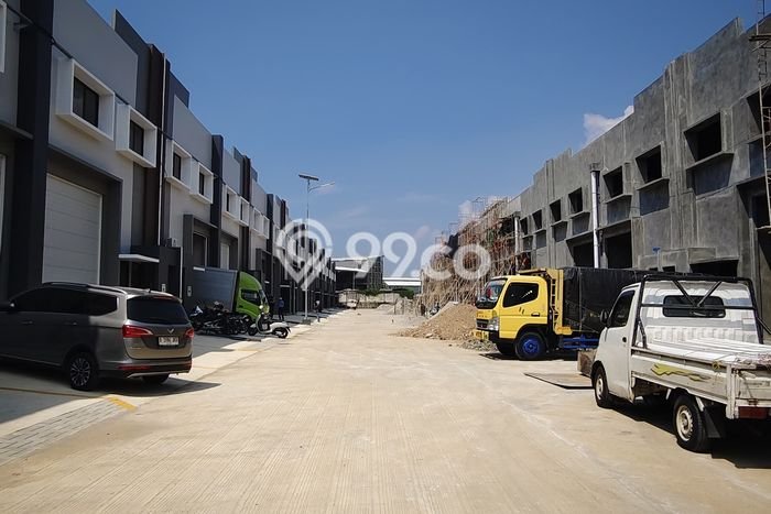 FOR SALE! Gudang di Tangerang Tangerang, LT 261m2, LB 270m2 FOR SALE! Gudang di Tangerang Tangerang, LT 261m2, LB 270m2