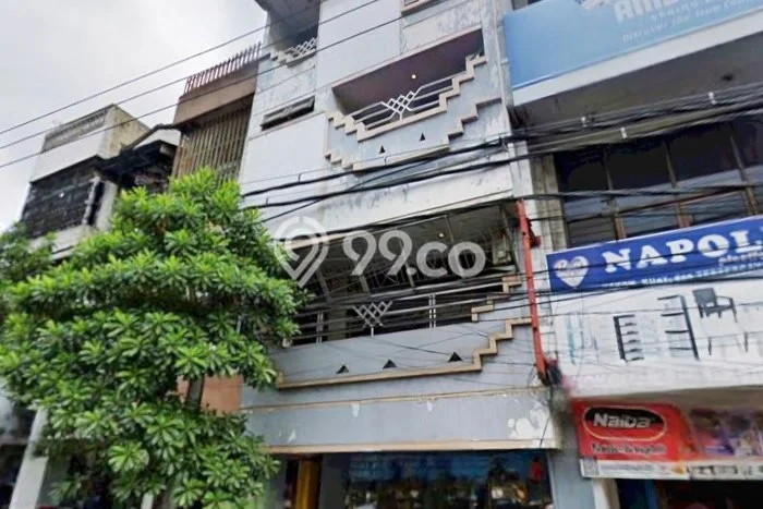 Ruko Dijual di Surabaya LT 78m2 & LB 300m2 Lokasi Terbaik! Ruko Dijual di Surabaya LT 78m2 & LB 300m2 Lokasi Terbaik!