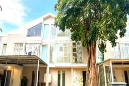 Dijual Rumah Modern 2 KT di Pakuwon City, Surabaya Dijual Rumah Modern 2 KT di Pakuwon City, Surabaya