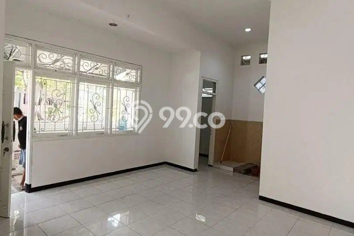 Dijual Rumah Strategis Bagus Punya 4 KT di Mulyorejo Surabaya SHM Dijual Rumah Strategis Bagus Punya 4 KT di Mulyorejo Surabaya SHM