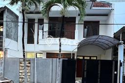 Dijual Hunian Rumah Terawat 3 Kamar di Dharma Husada, Surabaya Dijual Hunian Rumah Terawat 3 Kamar di Dharma Husada, Surabaya