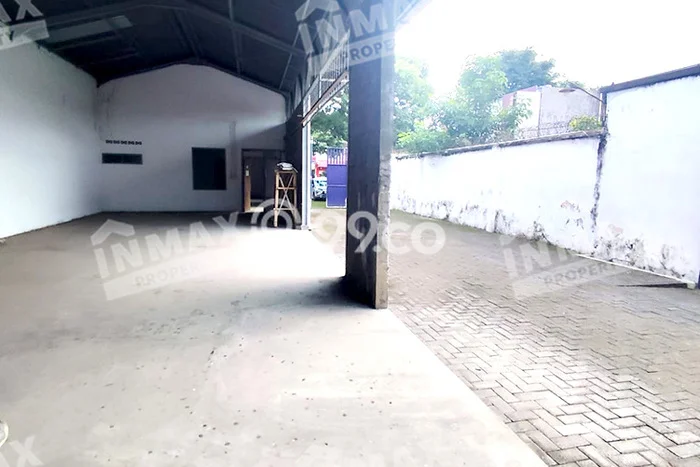 Gudang paling strategis disewakan di Blimbing Malang Gudang paling strategis disewakan di Blimbing Malang