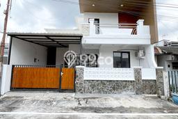 Rumah Modern Cantik 6 KT Bisa Langsung Pindah di Lowokwaru Rumah Modern Cantik 6 KT Bisa Langsung Pindah di Lowokwaru