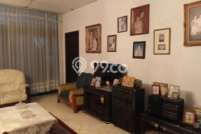 Siap Huni Rumah Mewah 3 Kamar di Tebet Dekat ke Mana Saja Siap Huni Rumah Mewah 3 Kamar di Tebet Dekat ke Mana Saja