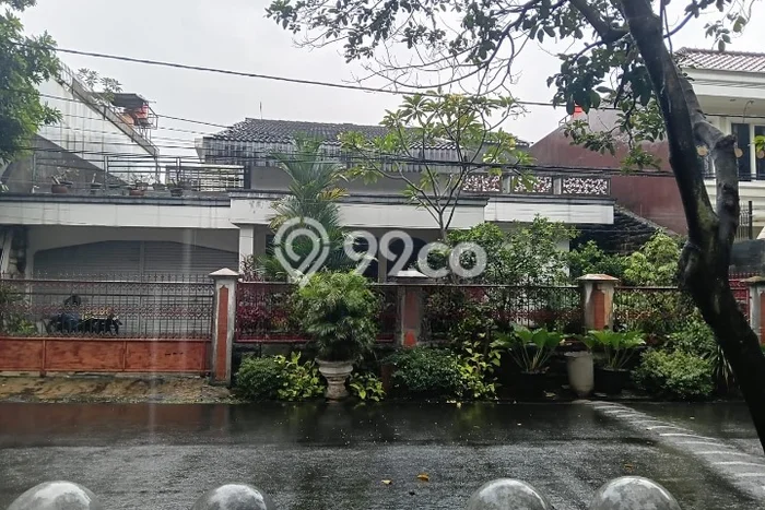 Siap Huni Rumah Mewah 3 Kamar di Tebet Dekat ke Mana Saja Siap Huni Rumah Mewah 3 Kamar di Tebet Dekat ke Mana Saja