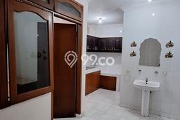 Hunian Cantik Minimalis Lb 153m2 di Kelapa Gading, Jakarta Utara Hunian Cantik Minimalis Lb 153m2 di Kelapa Gading, Jakarta Utara