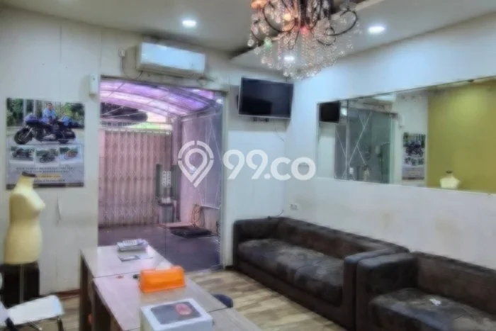 Ruko Dijual di Jakarta Barat LT 60m2 & LB 192m2 Lokasi Terbaik! Ruko Dijual di Jakarta Barat LT 60m2 & LB 192m2 Lokasi Terbaik!