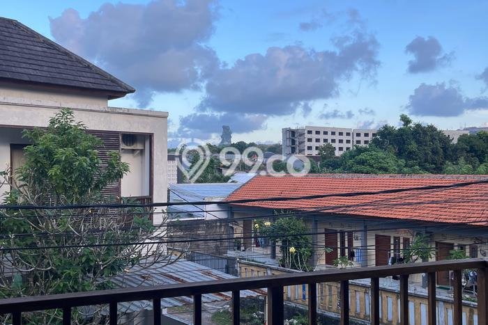 Vila Terawat di , Luas 210m2m², Lingkungan Asri dan aman Vila Terawat di , Luas 210m2m², Lingkungan Asri dan aman