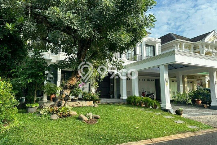 Jual Rumah Mewah Megah Dengan View Eksklusif di BSD Victoria Park Lane, Tangerang Jual Rumah Mewah Megah Dengan View Eksklusif di BSD Victoria Park Lane, Tangerang