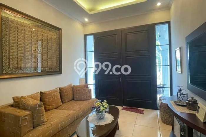 Jual Rumah Mewah Megah Dengan View Eksklusif di BSD Victoria Park Lane, Tangerang Jual Rumah Mewah Megah Dengan View Eksklusif di BSD Victoria Park Lane, Tangerang