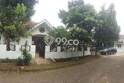 Rumah Minimalis 4 Kamar LT 196m2 di Villa Melati Mas Rumah Minimalis 4 Kamar LT 196m2 di Villa Melati Mas