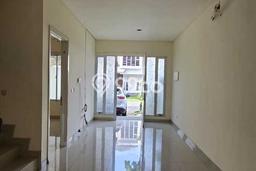 Siap Huni Rumah Mewah 4 Kamar di Cengkareng Dekat ke Mana Saja Siap Huni Rumah Mewah 4 Kamar di Cengkareng Dekat ke Mana Saja