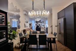Rumah Strategis dengan Luas Bangunan 205m² di Lokasi Green Lake City, Jakarta Barat Rumah Strategis dengan Luas Bangunan 205m² di Lokasi Green Lake City, Jakarta Barat
