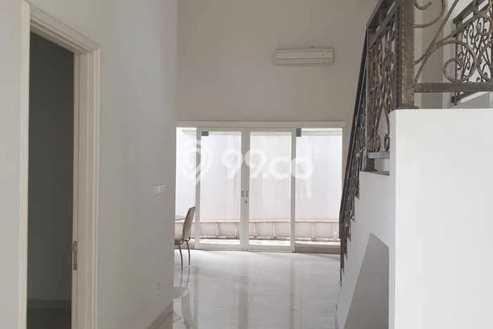Dijual Rumah Luas Megah Dengan View Cantik di Alam Sutera, Tangerang Dijual Rumah Luas Megah Dengan View Cantik di Alam Sutera, Tangerang