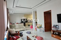 Rumah LT 165m² Akses Strategis di Green Lake City, Dekat Fasilitas Umum, Jakarta Barat Rumah LT 165m² Akses Strategis di Green Lake City, Dekat Fasilitas Umum, Jakarta Barat