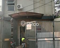 Dijual Rumah Luas Elegan Dengan View Cantik di Kuningan, Jakarta Selatan Dijual Rumah Luas Elegan Dengan View Cantik di Kuningan, Jakarta Selatan