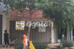 Ruko Bagus LT 160m2 LB 480m2 Dijual di Taman Madiun Ruko Bagus LT 160m2 LB 480m2 Dijual di Taman Madiun