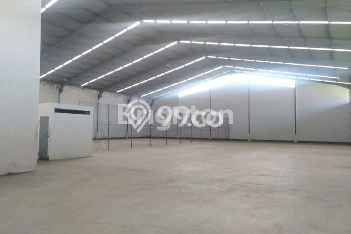 Gudang Disewakan Lokasi Pakisaji Malang Harga Spesial! Gudang Disewakan Lokasi Pakisaji Malang Harga Spesial!