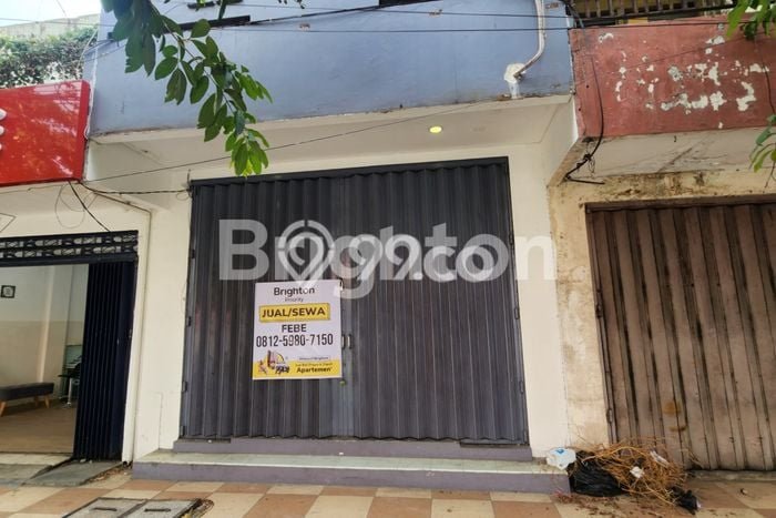 Unit Ruko Dijual di Taman Madiun Luas Tanah 160m2, Luas Bangunan 480m2 Unit Ruko Dijual di Taman Madiun Luas Tanah 160m2, Luas Bangunan 480m2