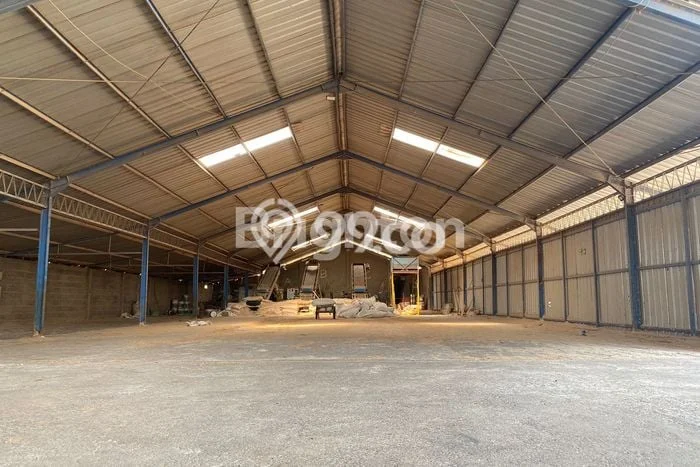 Lokasi Strategis! Dijual Gudang Bisnis di Wonorejo, Pasuruan Kondisi Baik Lokasi Strategis! Dijual Gudang Bisnis di Wonorejo, Pasuruan Kondisi Baik