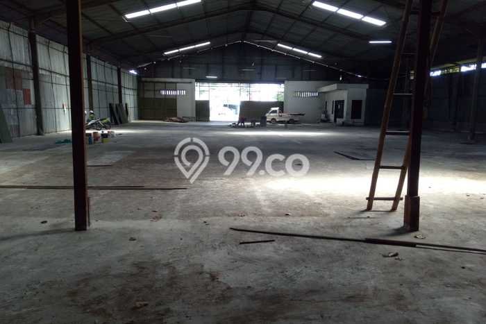 Gudang Disewa di Surakarta dengan LB 800m2 Area Komersial Ramai Gudang Disewa di Surakarta dengan LB 800m2 Area Komersial Ramai