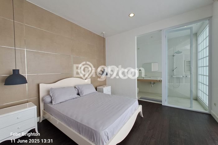 Disewakan Ruko di Kawasan Ramai Tidar Luas 200m2 Disewakan Ruko di Kawasan Ramai Tidar Luas 200m2
