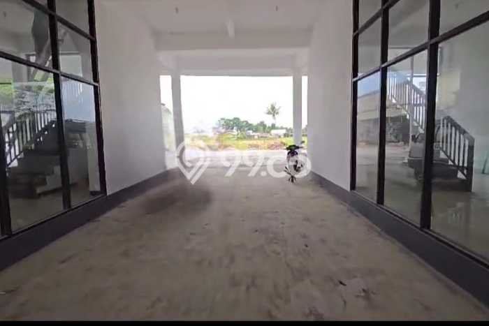 Ruko disewakan di Sukorejo Blitar dengan luas bangunan 230m2 Ruko disewakan di Sukorejo Blitar dengan luas bangunan 230m2