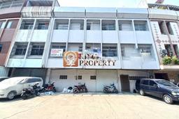 Ruko Paling Dicari LB 648m2 Dijual di Pangeran Jayakarta Ruko Paling Dicari LB 648m2 Dijual di Pangeran Jayakarta