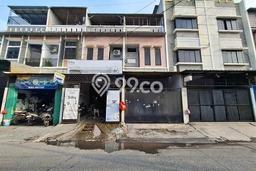 Ruko untuk Disewa di Pusat Jakarta Barat Luas Bangunan 180m2 Ruko untuk Disewa di Pusat Jakarta Barat Luas Bangunan 180m2