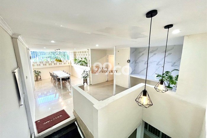 Kost Dijual di Depok II dengan 40 KT dan Luas 500m2 Kost Dijual di Depok II dengan 40 KT dan Luas 500m2