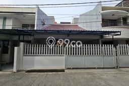 Rumah Sewa Jakarta Barat LT 105m2 LB 130m2 Area Jelambar Rumah Sewa Jakarta Barat LT 105m2 LB 130m2 Area Jelambar
