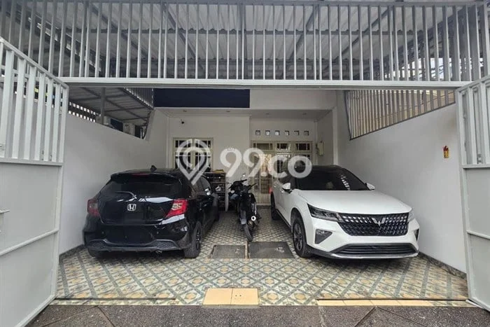 Rumah Luxury Modern Tanpa Renovasi di Teluk Gong Jakarta Utara Rumah Luxury Modern Tanpa Renovasi di Teluk Gong Jakarta Utara