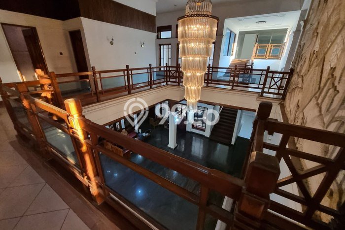 Hot Offer Hunian Mewah Ideal dan Luas di Laweyan, Surakarta Hot Offer Hunian Mewah Ideal dan Luas di Laweyan, Surakarta