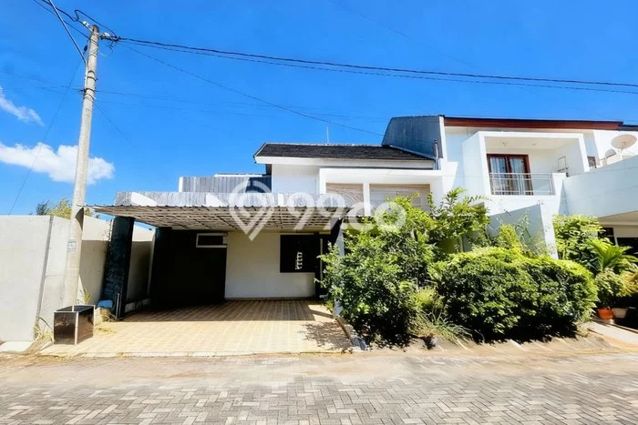Rumah Bagus Siap Pakai Di Colomadu Luas 180m2 Lokasi Strategis Rumah Bagus Siap Pakai Di Colomadu Luas 180m2 Lokasi Strategis