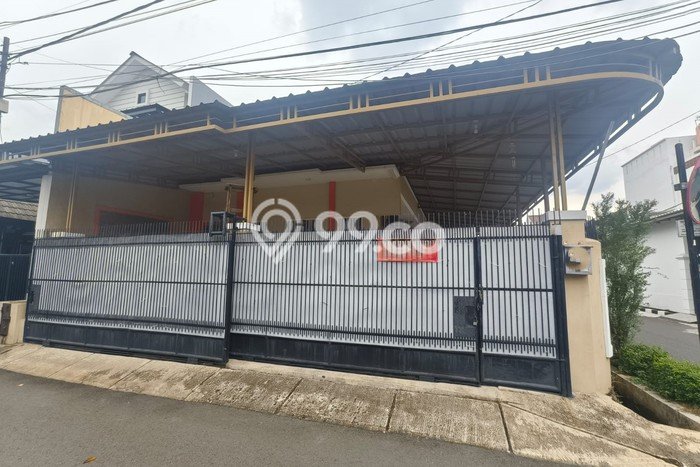 Jual Rumah Mewah Megah Dengan View Eksklusif di Klender, Jakarta Timur Jual Rumah Mewah Megah Dengan View Eksklusif di Klender, Jakarta Timur