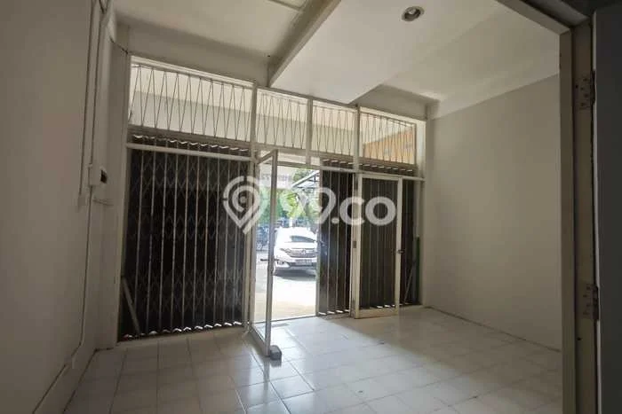 Area Strategis! Disewakan Ruko Lokasi Tenggilis Mejoyo, Surabaya Cocok untuk Bisnis Area Strategis! Disewakan Ruko Lokasi Tenggilis Mejoyo, Surabaya Cocok untuk Bisnis