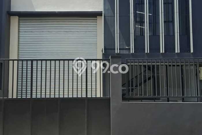 Unit Gudang Dijual di BSD Tangerang Selatan Luas Bangunan 792m2 Unit Gudang Dijual di BSD Tangerang Selatan Luas Bangunan 792m2