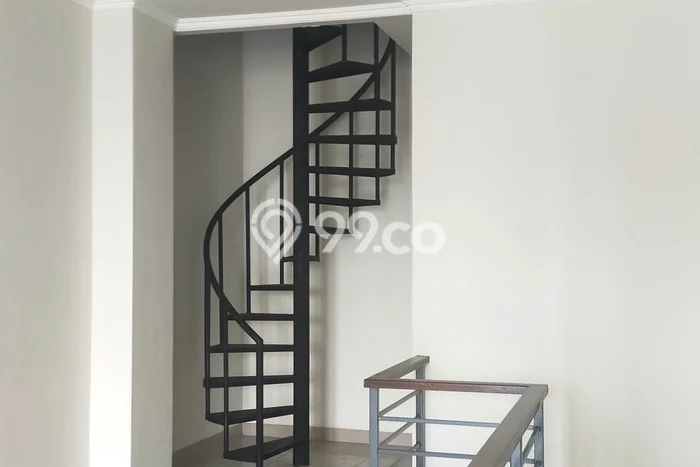 Ruko Disewa di Bogor dengan LB 180m2 Area Komersial Ramai Ruko Disewa di Bogor dengan LB 180m2 Area Komersial Ramai