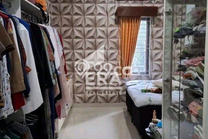 For Sale Rumah 4 Kamar Lokasi Ideal Nyaman dan Strategis di Ciracas For Sale Rumah 4 Kamar Lokasi Ideal Nyaman dan Strategis di Ciracas
