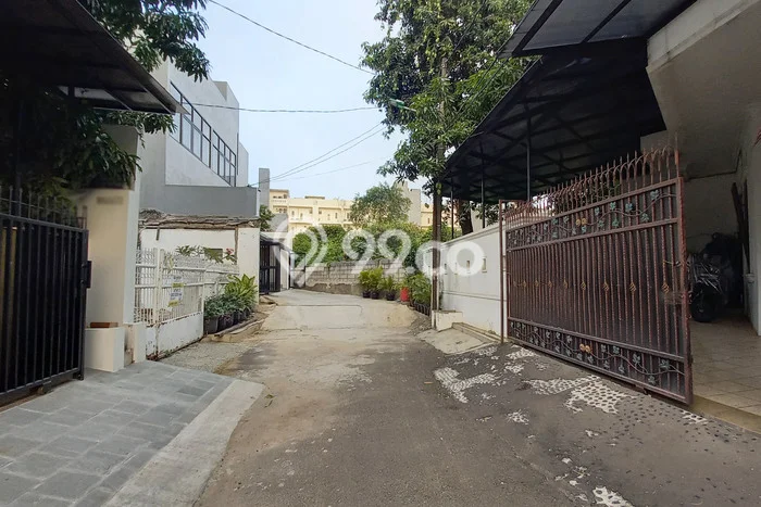 Siap Huni Rumah Mewah 5 Kamar di Kelapa Gading Dekat ke Mana Pun Siap Huni Rumah Mewah 5 Kamar di Kelapa Gading Dekat ke Mana Pun