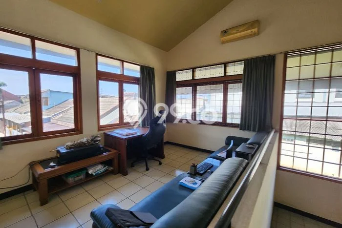 For Sale! Luxury House LT 431m2 Desain Modern di Kopo For Sale! Luxury House LT 431m2 Desain Modern di Kopo