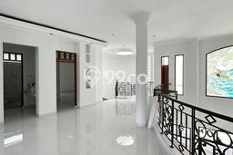 Hunian Eksklusif Siap Huni LT 375m2 di Batununggal, Bandung Hunian Eksklusif Siap Huni LT 375m2 di Batununggal, Bandung